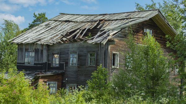 Cottage Demolition in Baytown